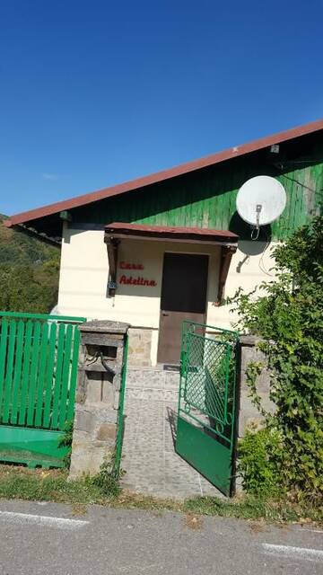 Фото номера Вилла с 3 спальнями Виллы Casa de vacanta Adelina г. Valea Lungă-Gorgota 69